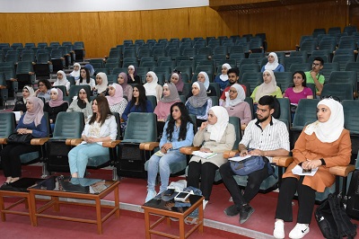 من العبودية إلى التحرر العاطفي" محاضرة علمية في كلية التربية 