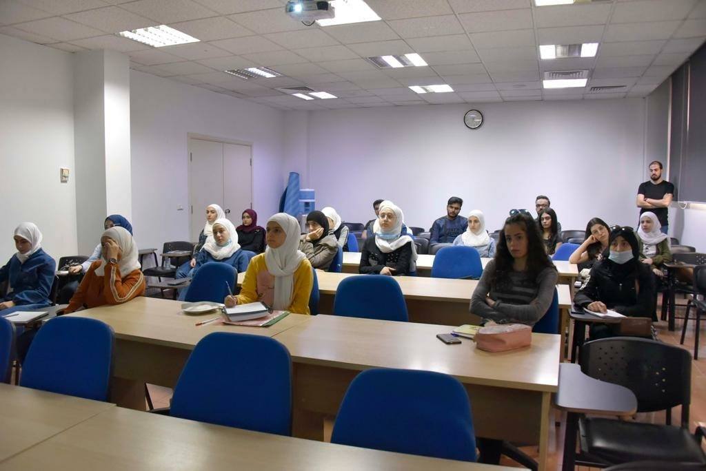 دوام الطلاب في منظمة آمال
